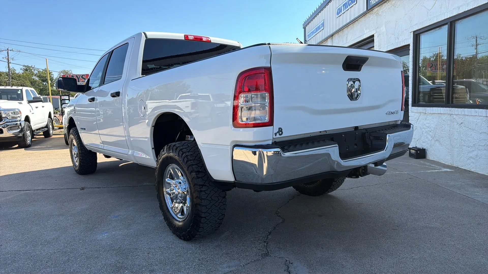 Used 2022 RAM 2500 Lone Star w/ Protection Group AWD/4WD image 2