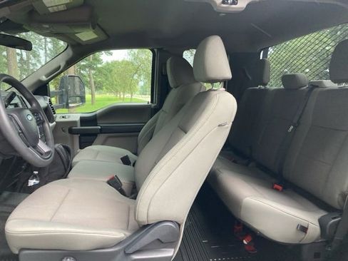 Used 2022 Ford F250 XL w/ Power Equipment Group image 19