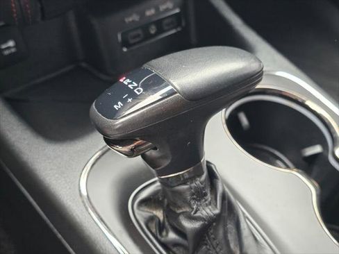 Certified 2018 Dodge Durango R/T w/ Technology Group image 33