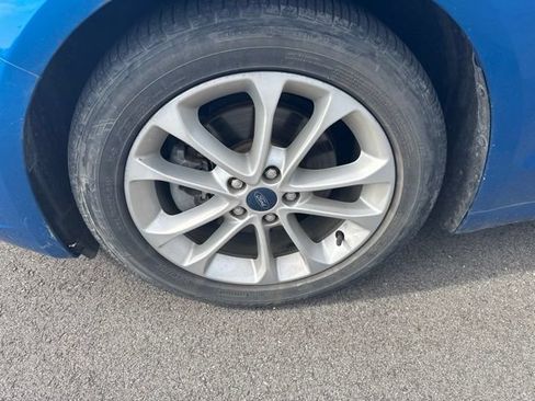 Used 2019 Ford Fusion SEL FWD image 10
