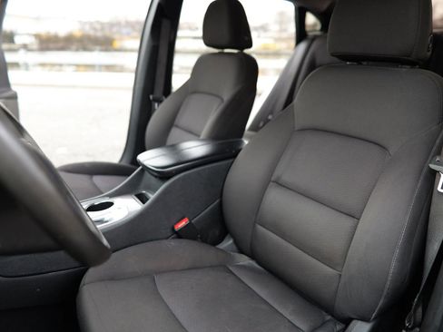 Used 2020 Chevrolet Malibu LT image 16