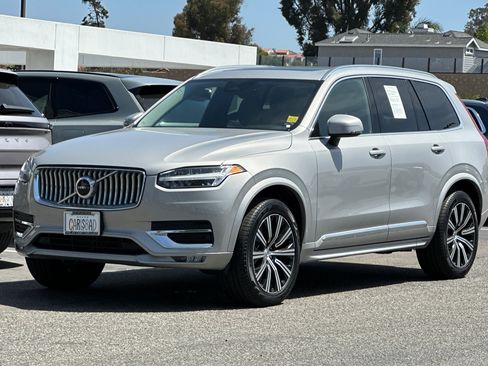 Certified 2025 Volvo XC90 B5 Core AWD/4WD image 8
