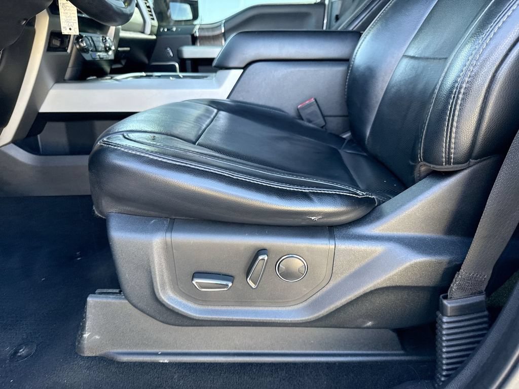 Used 2019 Ford F250 Lariat w/ Lariat Value Package AWD/4WD image 14