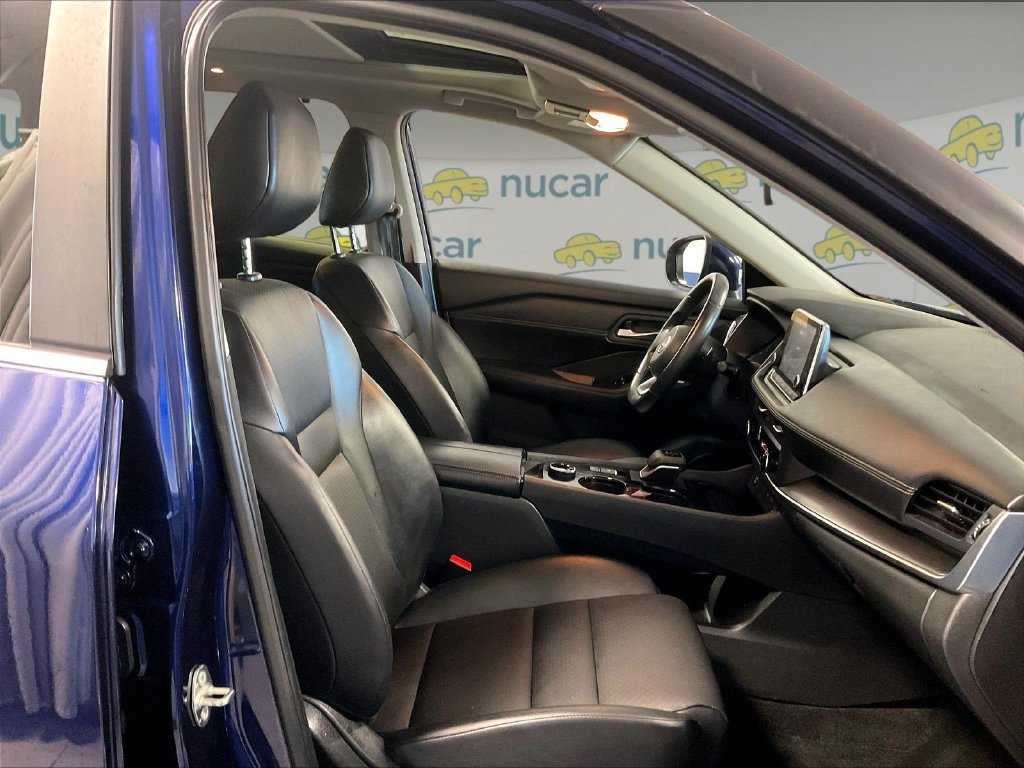 Certified 2024 Nissan Rogue SV w/ SV Premium Package AWD/4WD image 11