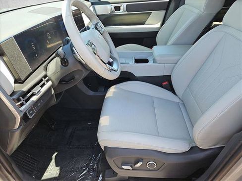 Certified 2024 Hyundai Santa Fe SEL FWD image 22