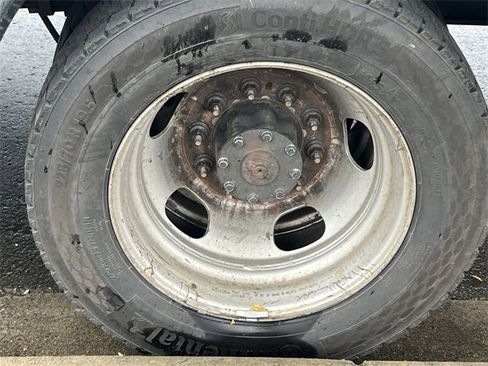 Used 2020 RAM 5500 Tradesman w/ Chrome Appearance Group image 9