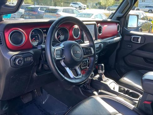 Used 2019 Jeep Wrangler Unlimited Rubicon AWD/4WD image 16