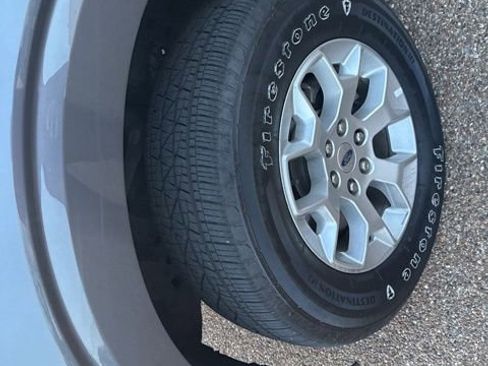 Used 2023 Ford F150 XLT image 4