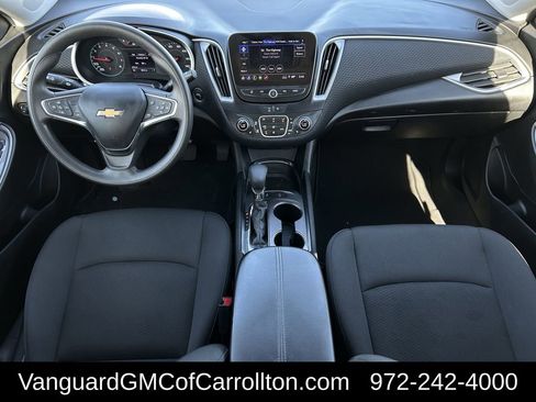 Used 2025 Chevrolet Malibu LT FWD image 10