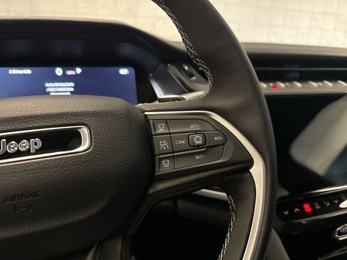 New 2026 Jeep Grand Cherokee Limited AWD/4WD image 33
