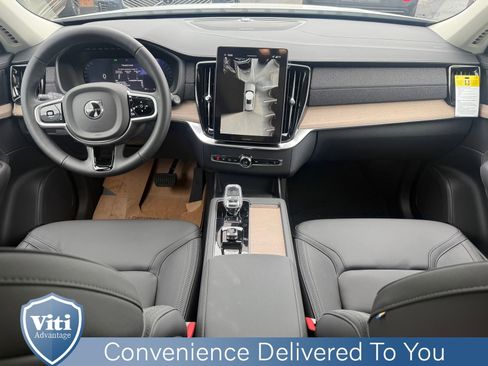 New 2026 Volvo XC90 B6 Plus w/ Protection Package AWD/4WD image 2