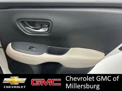 Used 2023 Honda HR-V LX image 26