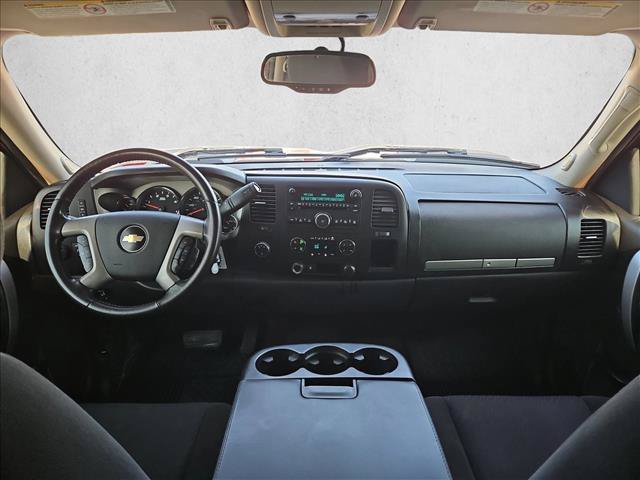 Used 2010 Chevrolet Silverado 2500 LT w/ Interior Plus Package AWD/4WD image 15