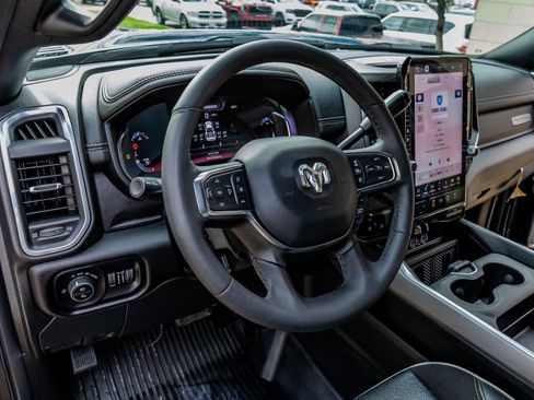 Used 2025 RAM 3500 Laramie image 17