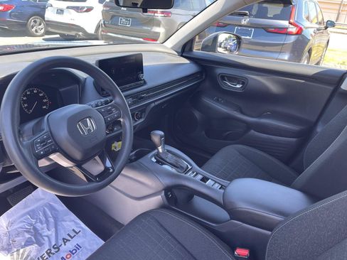Used 2024 Honda HR-V LX image 4