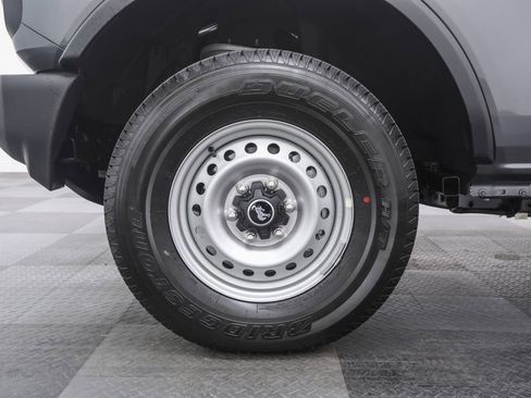 New 2025 Ford Bronco 4-Door image 6