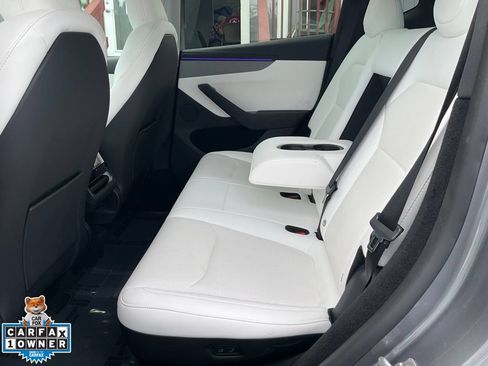 Used 2026 Tesla Model Y Long Range AWD/4WD image 33
