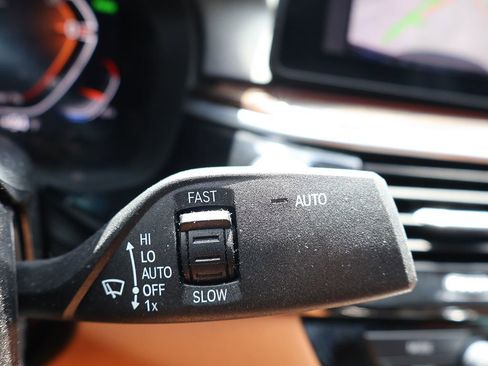 Used 2023 BMW 540i w/ M Sport Package RWD image 43