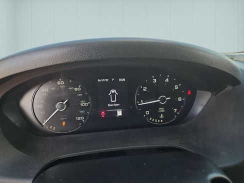 Used 2025 RAM ProMaster 2500 w/ Convenience Group FWD image 16