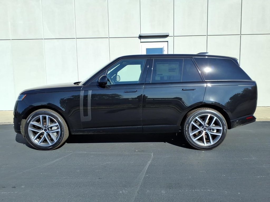 New 2026 Land Rover Range Rover SE AWD/4WD image 3
