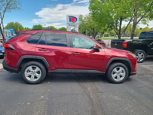 Used 2020 Toyota RAV4 XLE w/ Convenience Package AWD/4WD image 1