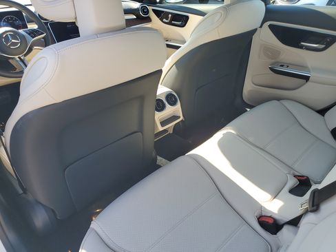 Certified 2025 Mercedes-Benz C 300 Sedan image 11