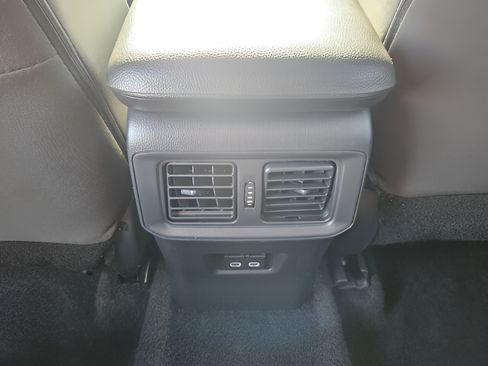 Certified 2025 Toyota RAV4 XLE FWD image 10