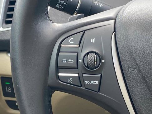 Used 2018 Acura TLX image 8