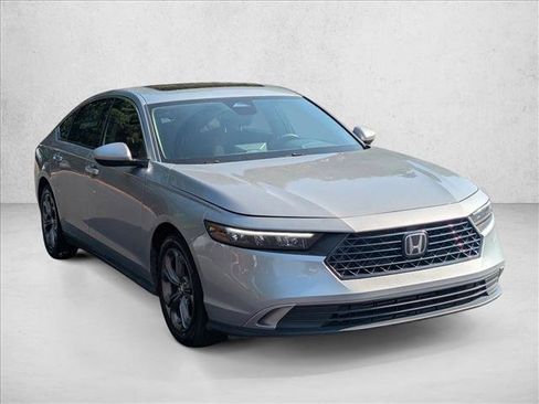 Used 2024 Honda Accord EX image 4