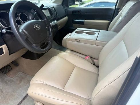 Used 2010 Toyota Tundra 2WD Double Cab w/ Tow Pkg image 10