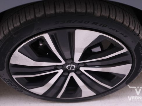 Used 2022 Volvo S60 B5 Momentum image 10