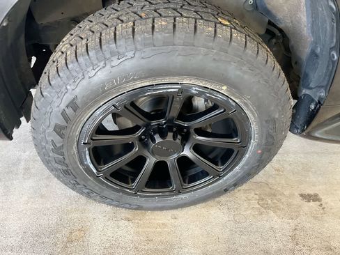 Used 2015 Lexus LX 570 image 10