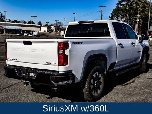 Used 2024 Chevrolet Silverado 2500 Custom image 8