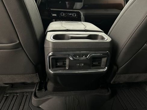 Used 2025 GMC Sierra 2500 Denali w/ Denali Reserve Package AWD/4WD image 26