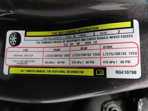 Used 2024 RAM 2500 Big Horn AWD/4WD image 60