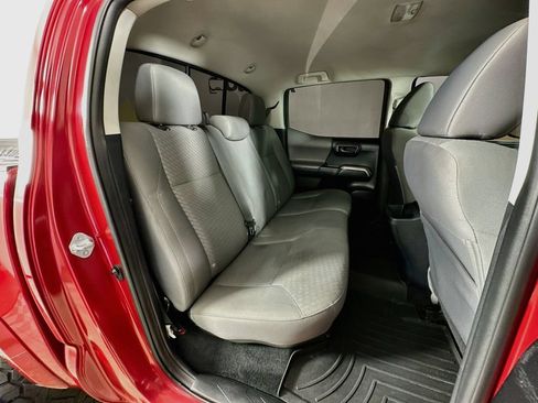 Used 2021 Toyota Tacoma SR5 RWD image 29
