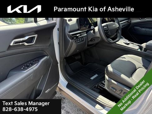 New 2026 Kia Sportage EX AWD/4WD image 16
