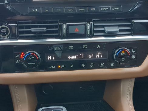 Used 2022 Nissan Pathfinder Platinum w/ Cargo Package image 25