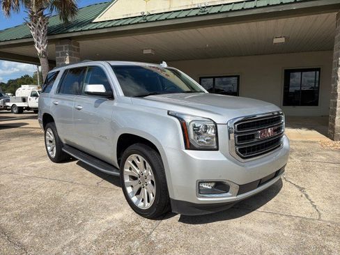 Used 2017 GMC Yukon SLT RWD image 3