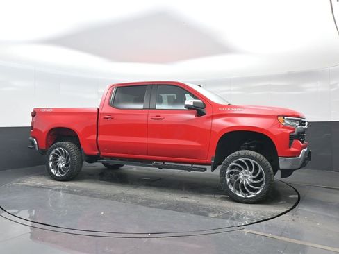 Used 2022 Chevrolet Silverado 1500 LT image 8