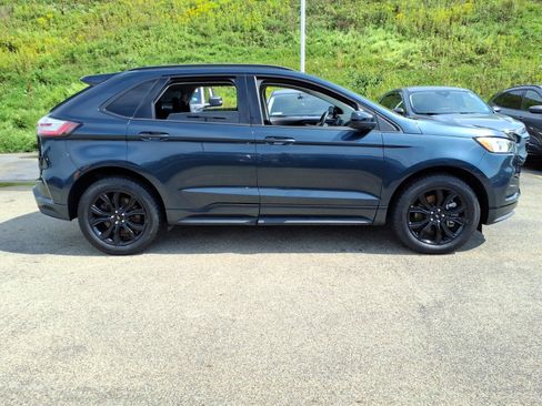 Certified 2023 Ford Edge SE w/ Black Appearance Package AWD/4WD image 6