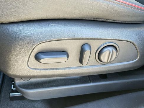 Certified 2024 Chevrolet TrailBlazer RS w/ Driver Confidence Package image 32