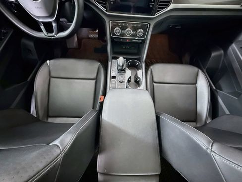 Used 2018 Volkswagen Atlas SEL AWD/4WD image 16