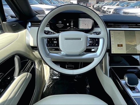 New 2026 Land Rover Range Rover SE AWD/4WD image 2