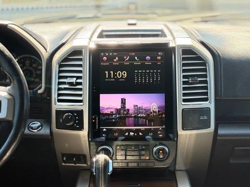 Used 2015 Ford F150 Lariat w/ Equipment Group 502A Luxury image 18