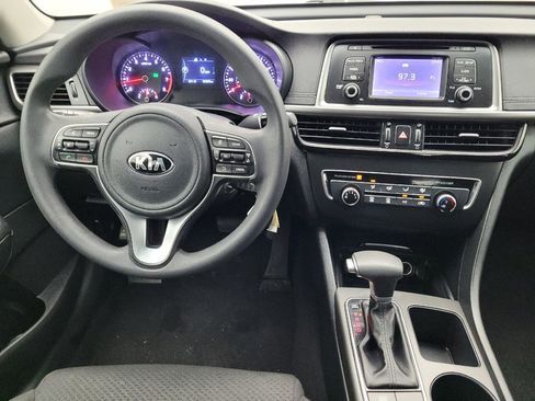 Used 2017 Kia Optima LX image 22