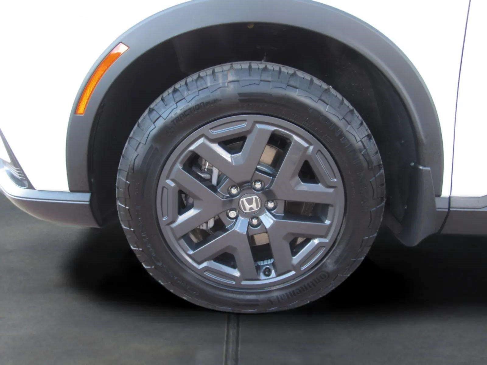 Certified 2026 Honda CR-V TrailSport image 4