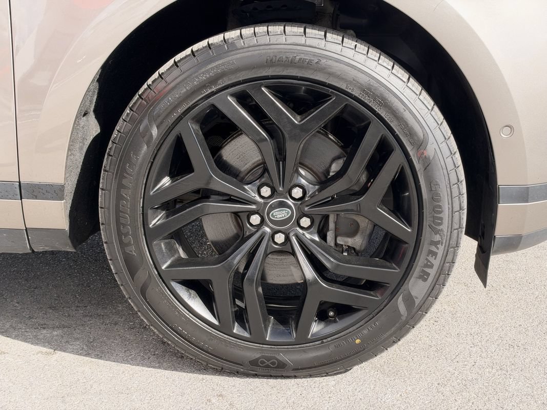Used 2021 Land Rover Range Rover Evoque SE AWD/4WD image 27