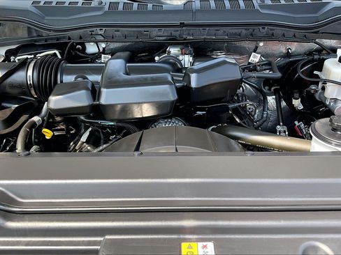 Used 2018 Ford F250 XL w/ Power Equipment Group AWD/4WD image 10