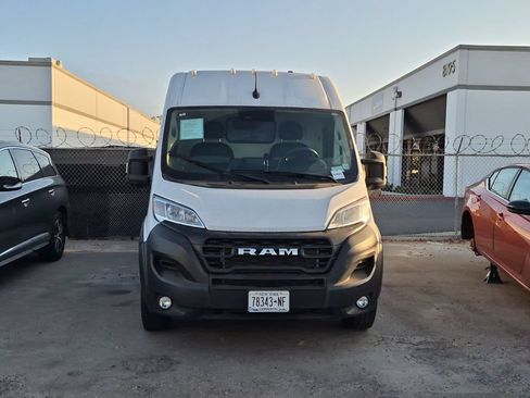 Used 2025 RAM ProMaster 3500 w/ Convenience Group FWD image 3